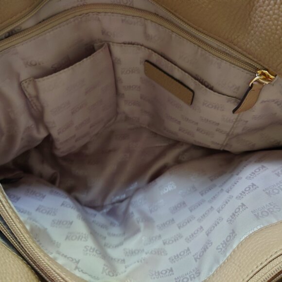 Michael Kors  Harper Tote - Picture 7 of 14